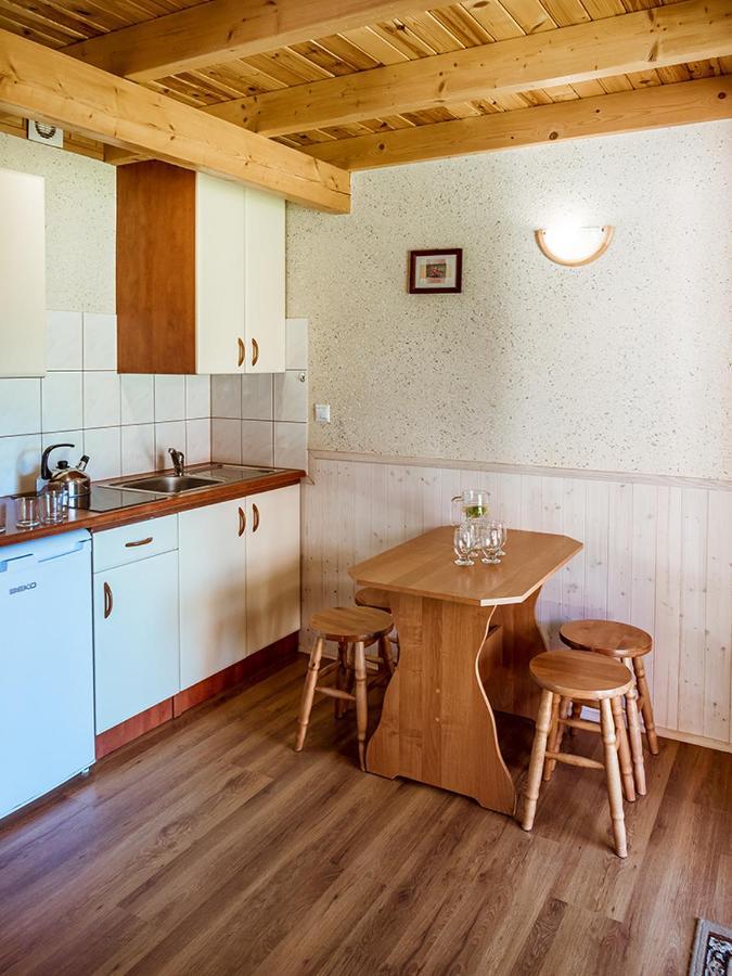 U Sylwi Domki Drewniane Trzęsacz Exteriér fotografie